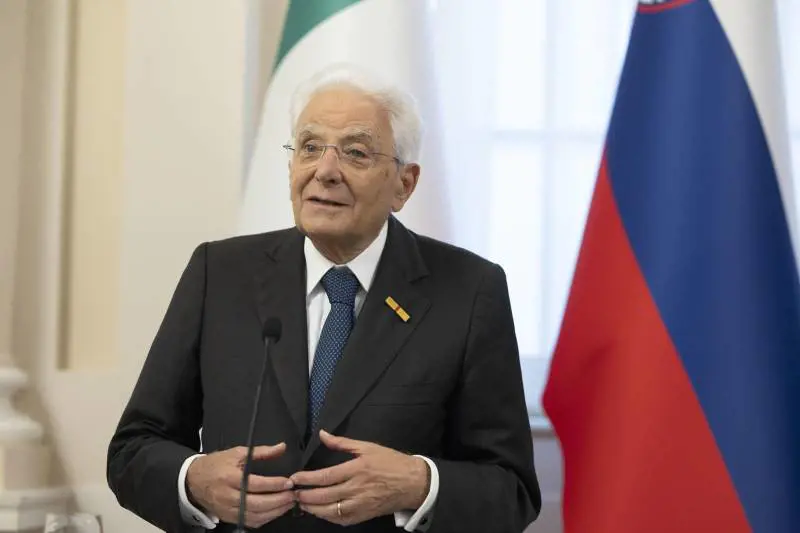 Mattarella evoca la Grande guerra: "Verso il baratro come nel 1914"