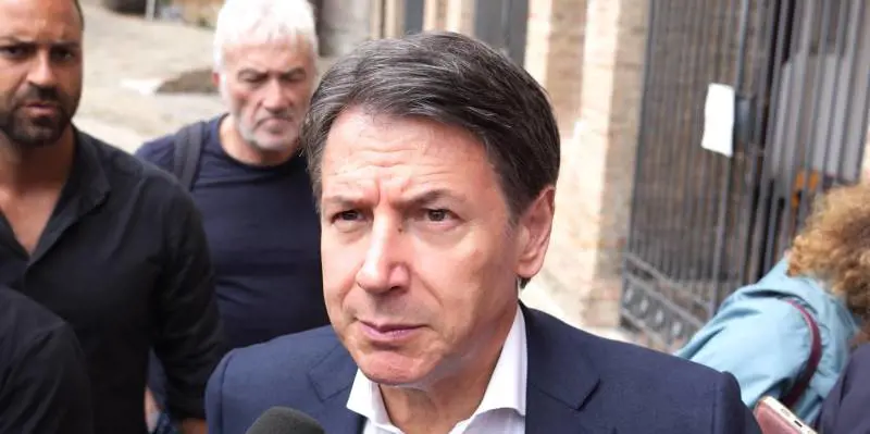 Quelli che "Putin non ci attacca". L’imbarazzo di Conte e compagni