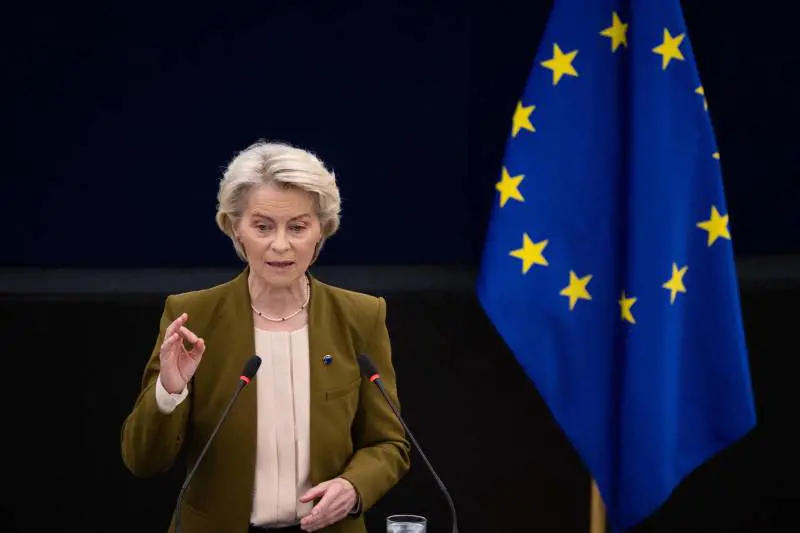 "Il suo tempo è finito". Mozione di censura contro von der Leyen