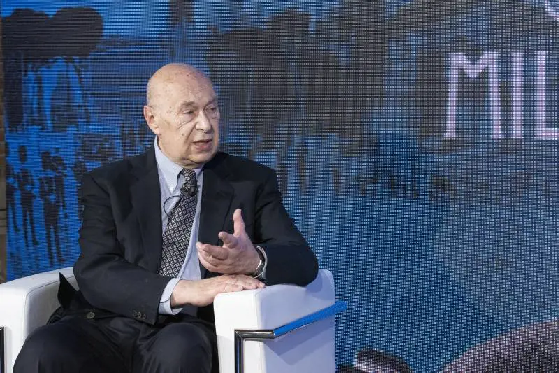 "La Nato non esiste più. Israele? Sta sbagliando"