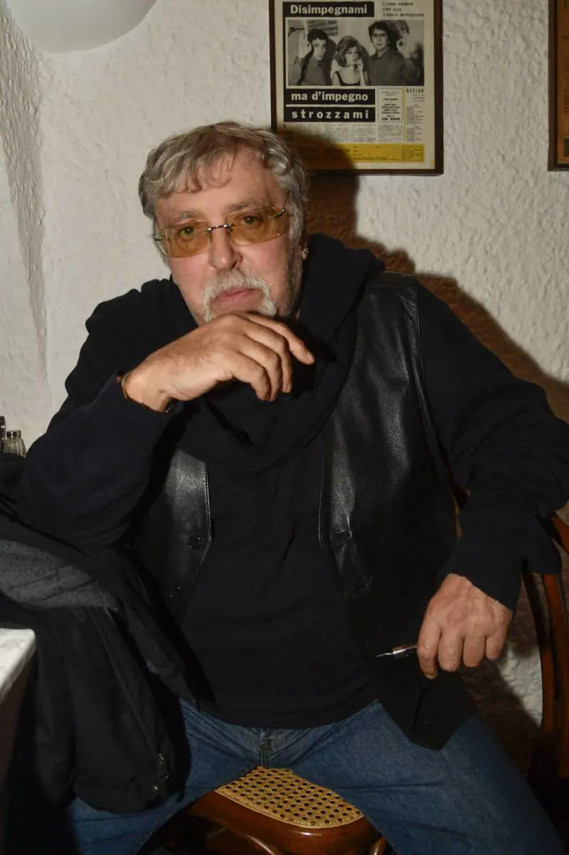 Maurizio Mattioli, affisso un necrologio con la sua foto: "È la quarta volta che mi dichiarano morto, ho denunciato tutto"