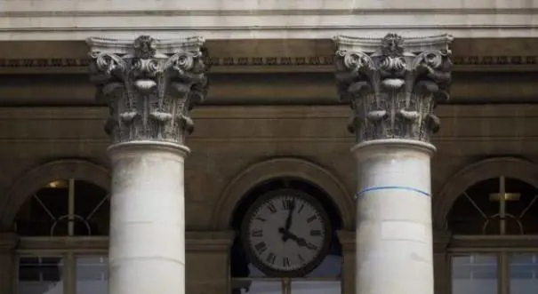 Francia, come investire in Borsa dopo la bocciatura di Fitch