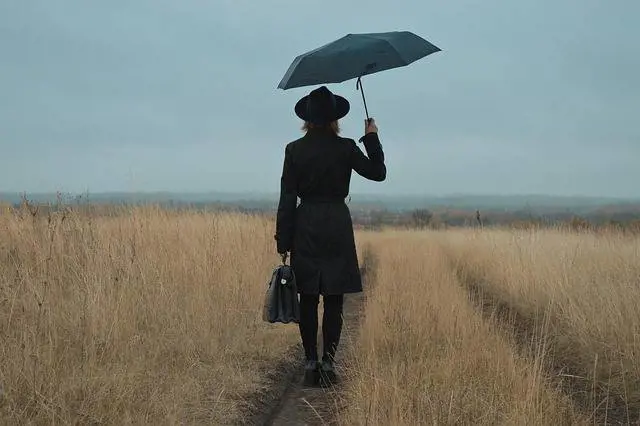 Autumn blues: 4 strategie per superare la malinconia del cambio stagione