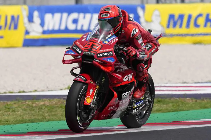 MotoGP, Marc Marquez trionfa a Misano davanti a Bezzecchi e si avvicina al titolo mondiale