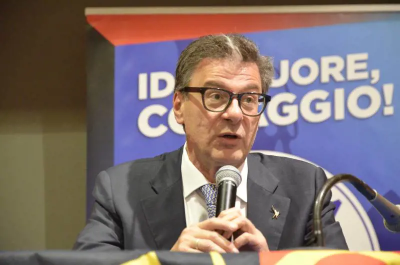 Manovra, la priorità di Giorgetti: "Famiglie e lavoratori al centro"