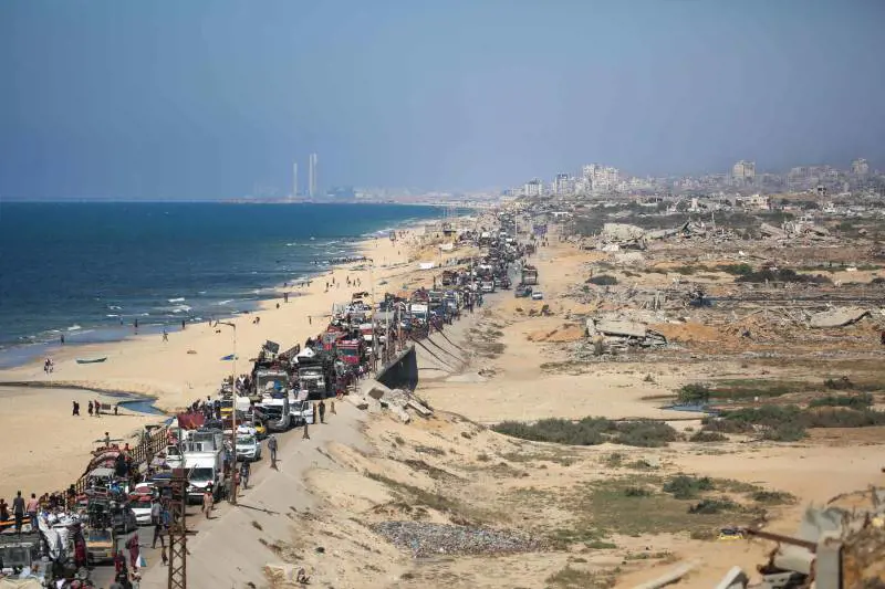 "Invasione vicina". E i vertici di Hamas tentano la fuga