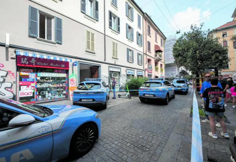 Sangue a Chinatown: accoltellato in strada