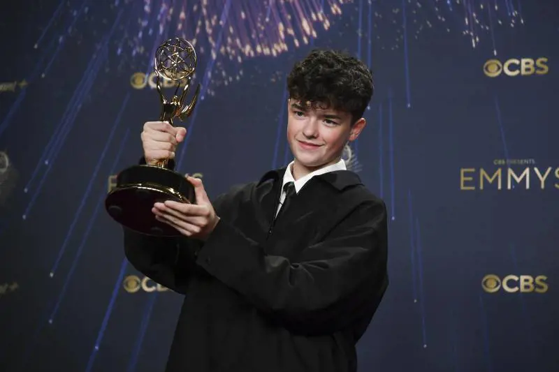 Trionfo agli Emmy a 15 anni: chi è Owen Cooper, protagonista di "Adolescence"