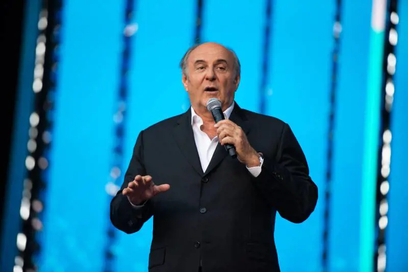 Gerry Scotti, chi è la compagna Gabriella Perino: un amore nato da un'amicizia d'infanzia