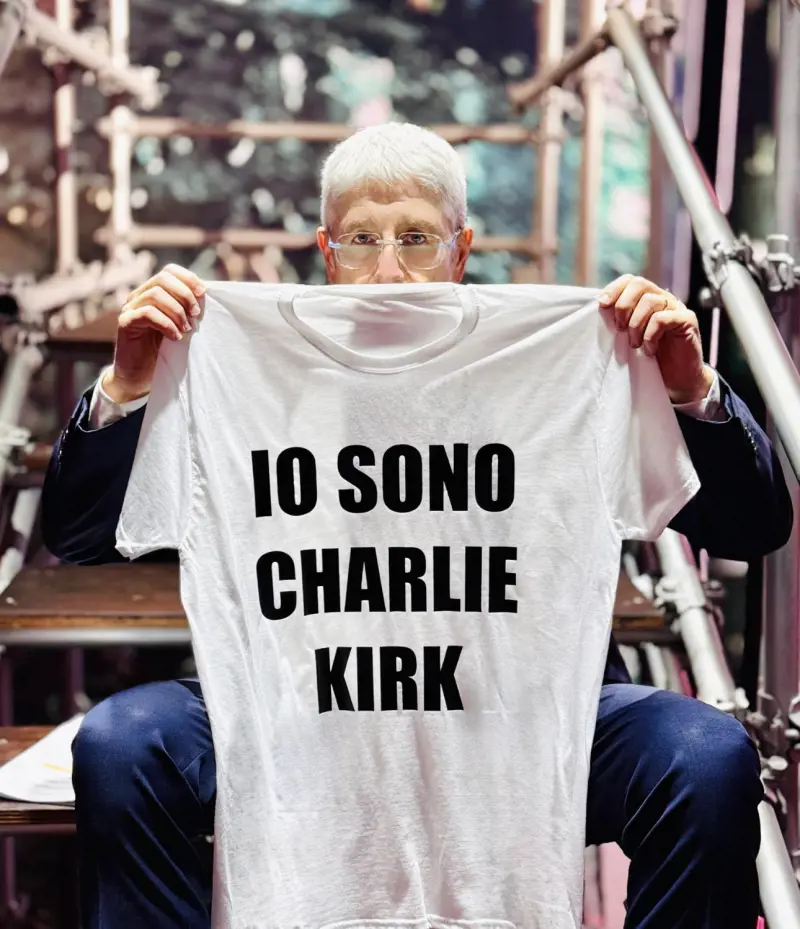 Mario Giordano inchioda la sinistra su Kirk: ecco come si presenta in studio 