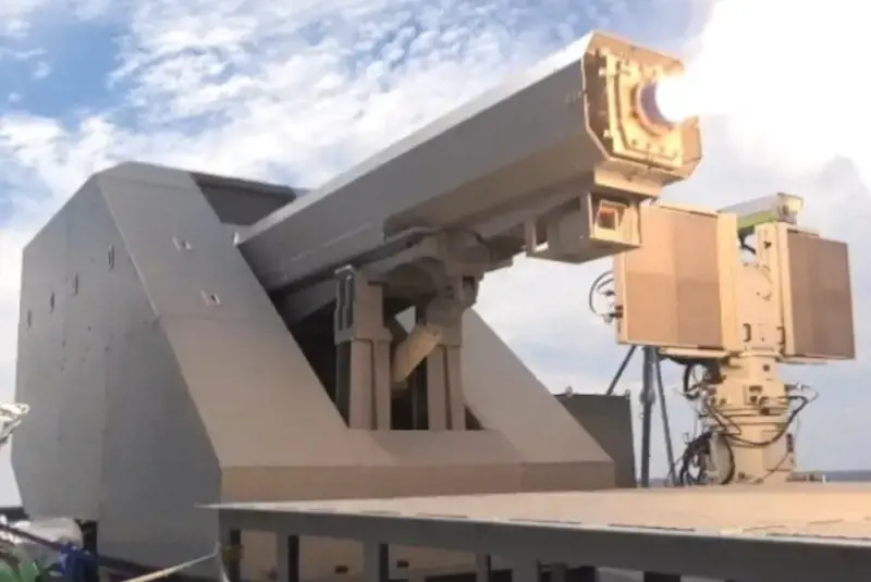 Cannone elettromagnetico contro missili ipersonici: la sfida che scuote l'Indo-Pacifico