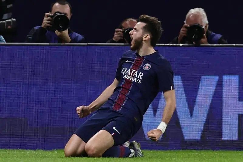 Troppo Psg per l'Atalanta, Carnesecchi limita i danni: finisce 4-0 al Parco dei Principi
