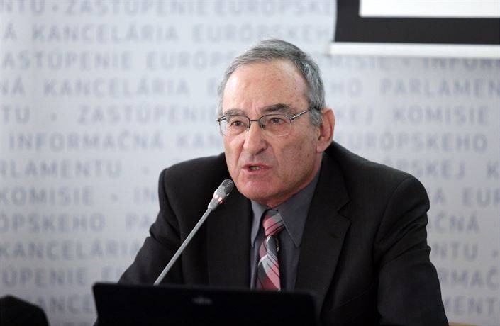 Eytan Gilboa