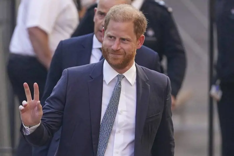 Royal Family, Harry trascina Kate e William nella causa contro il Daily Mail