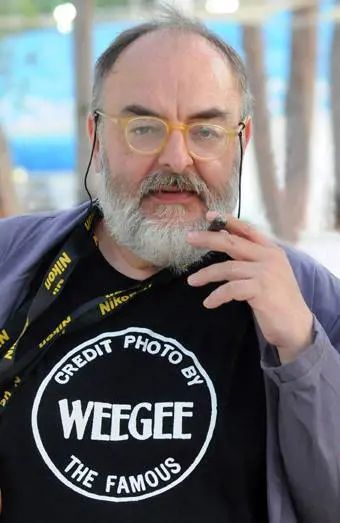 Il fotografo Maurizio Rebuzzini morto a Milano. "Segni di strangolamento, s'indaga per omicidio"