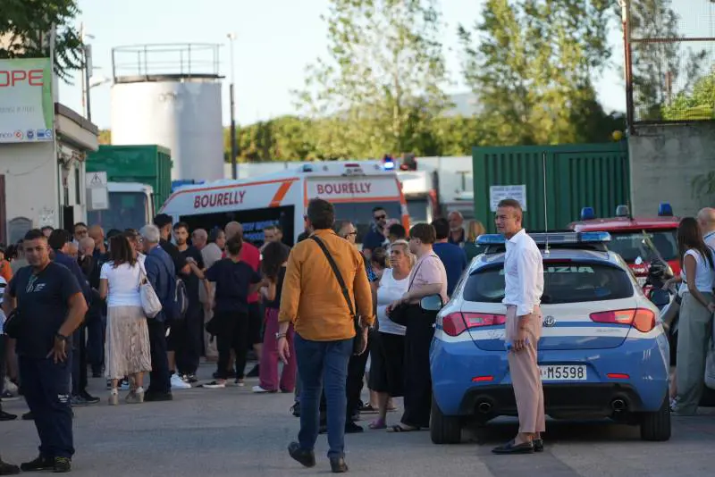 Scoppio in azienda di rifiuti: morti il titolare e due operai