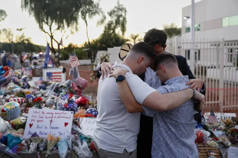 Oggi i funerali di Charlie Kirk: Trump e l’élite repubblicana a Phoenix per l’ultimo saluto