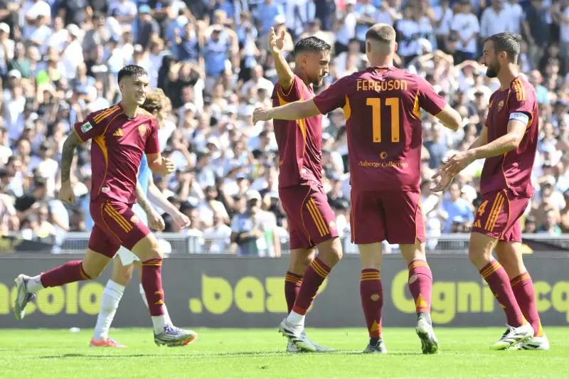 Gasp sorprende Sarri e inguaia la Lazio: Pellegrini regala il derby della Capitale alla Roma