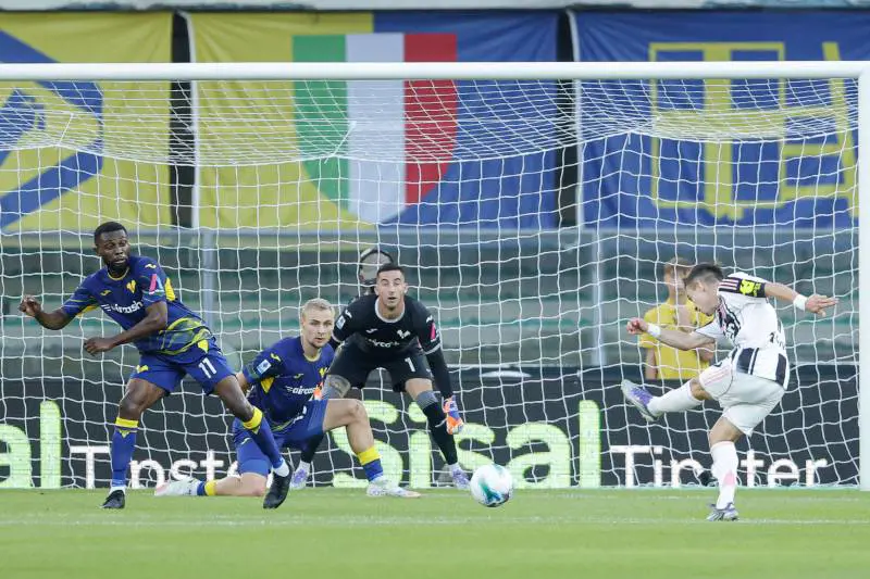 Juve in vetta senza sorrisi