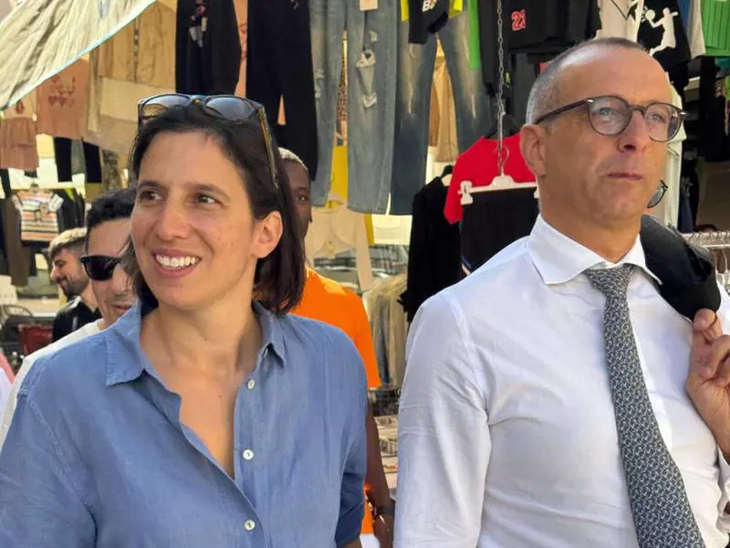 Ricci si arrende in chat: "Temo che non basti". E la fronda 5s lo scarica