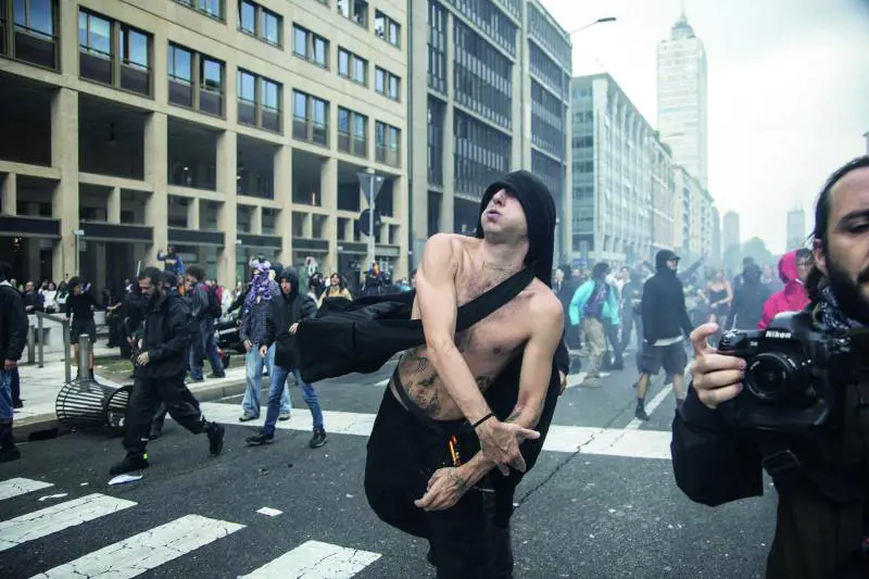 Guerriglia, i due minorenni ai domiciliari (e niente scuola)