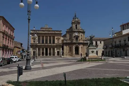 Incappucciati sequestrano un giovane a Vittoria, è il figlio di un imprenditore