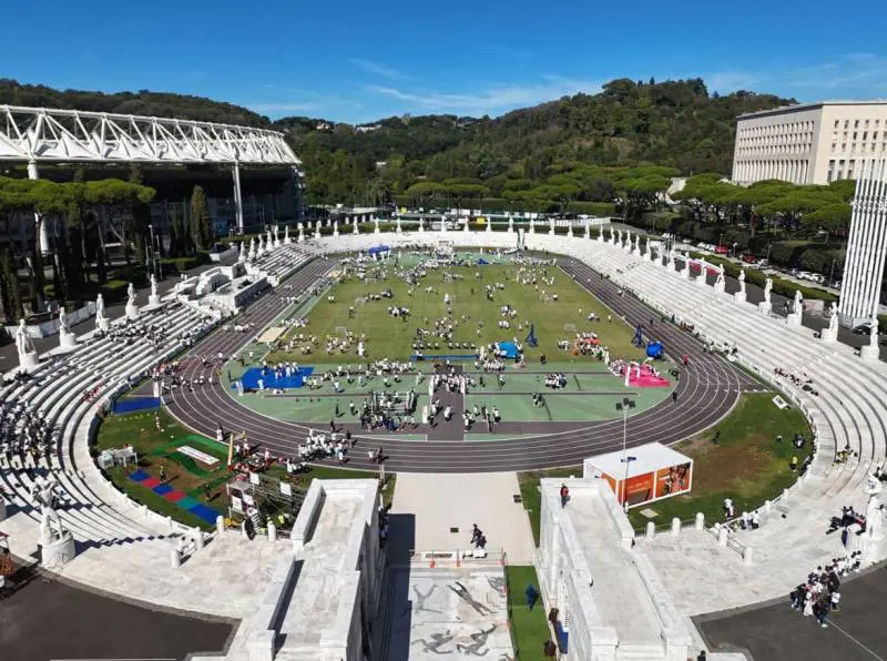 Lo stadio dei Marmi "Pietro Mennea" invaso da sport, risate e benessere per celebrare la “vita attiva”