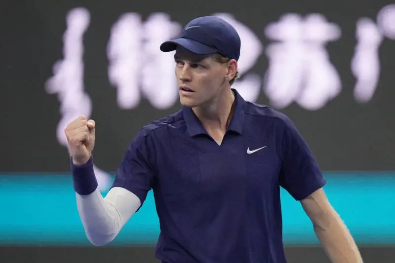 Atp Pechino, Sinner fatica ma batte Atmane in tre set