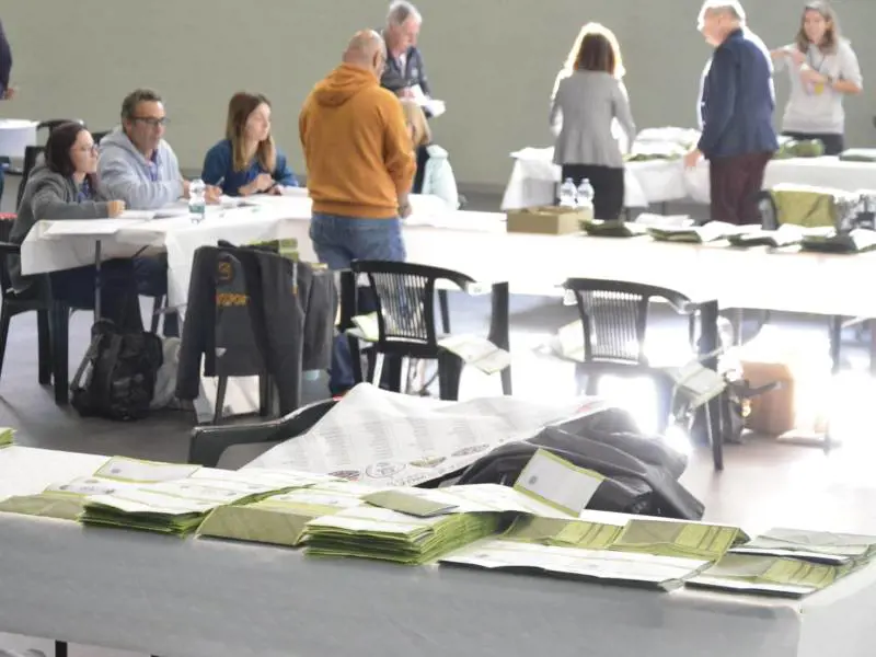 Elezioni regionali in Valle d'Aosta, al via lo spoglio: centrodestra avanti