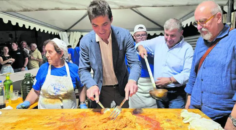 "Checco" Acquaroli, pupillo di Giorgia: dall'azienda di famiglia alla scalata nel partito
