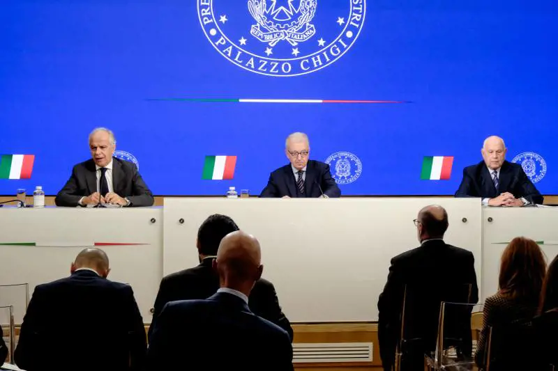 "Agito nell'interesse dello Stato". Respinto il processo per Nordio, Piantedosi e Mantovano su Almasri