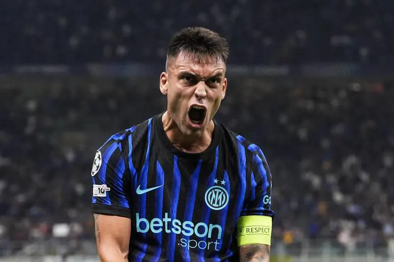 Un’ottima Inter schianta per 3-0 lo Slavia Praga grazie alla doppietta di Lautaro