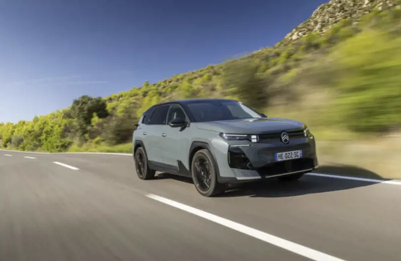 Citroën C5 Aircross, il suv francese diventa hi-tech e sostenibile