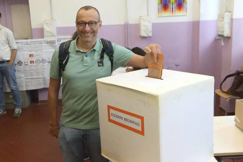 Per Pd e M5s meno voti del referendum