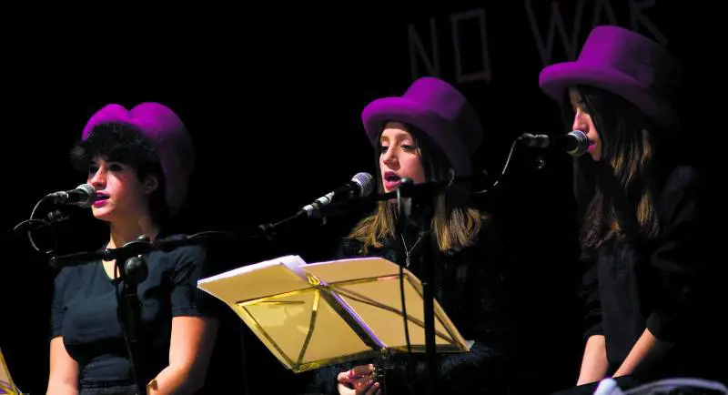 Il musical "mondiale" dei tredicenni per tenere lontana la guerra
