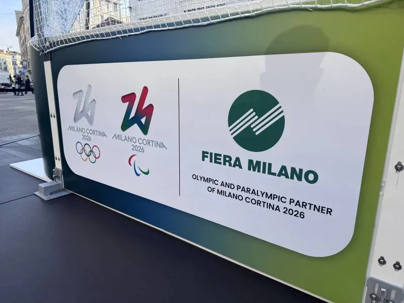 Milano, a San Babila arriva la Ice hockey Playground. Bonomi (Fiera Milano): "Orgogliosi del lavoro svolto"