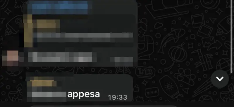 "Appesa". La violenza rossa arriva tra i banchi di scuola