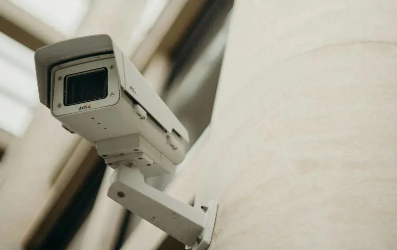 Telecamere private in condominio: l’assemblea non può ordinarne la rimozione