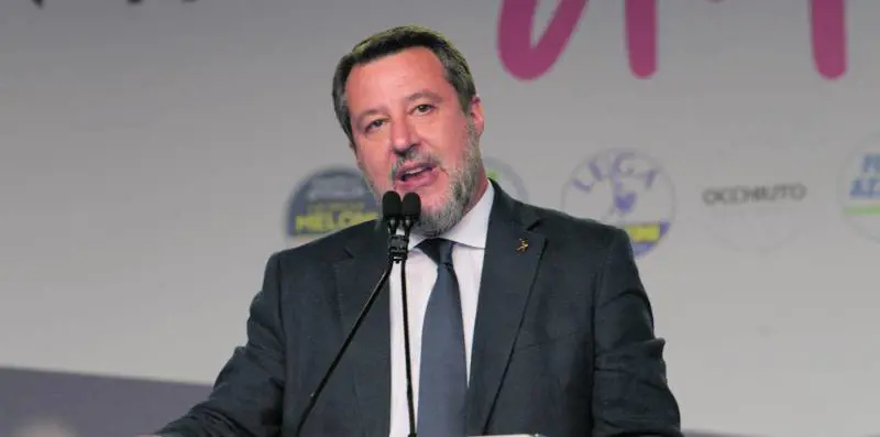 Salvini: "Preghiamo perché il piano americano abbia successo"