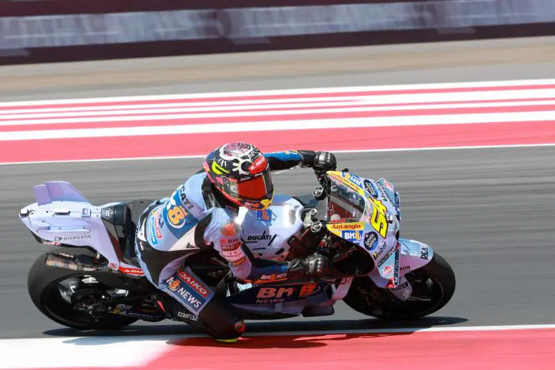 MotoGP, in Indonesia trionfa Aldeguer: a terra Marquez, Bezzecchi e Bagnaia