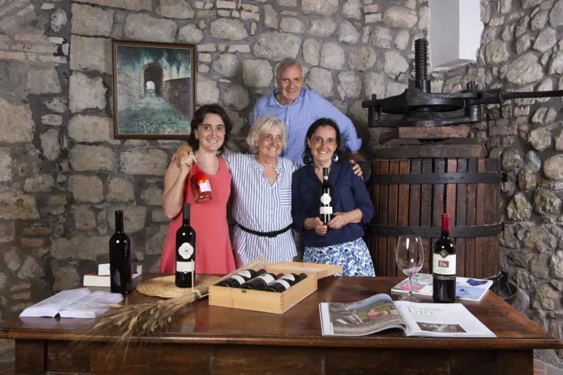 Camigliano, il cammello, un "Paesaggio inatteso" e il Brunello
