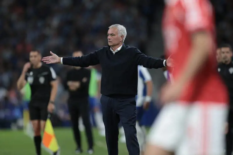 "Tu quanto guadagni?": nuovo show di Mourinho, cosa è successo