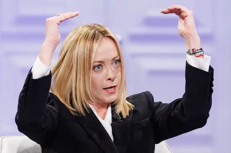 L'allarme di Meloni. "Fomentano le piazze. Ma la situazione può sfuggire di mano"