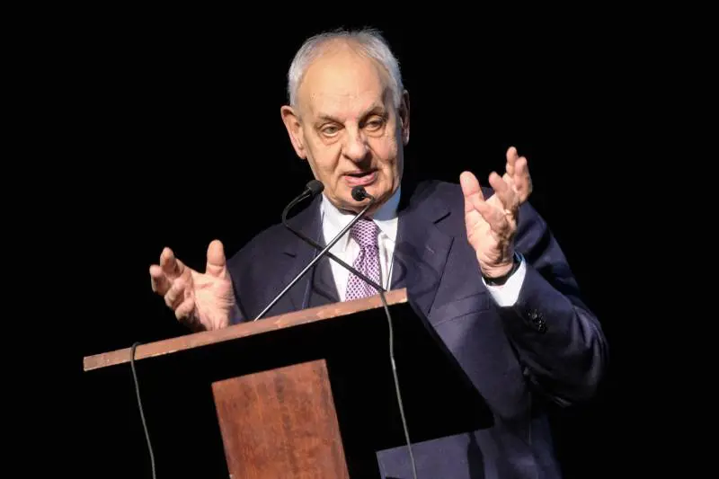 "L'Occidente contro se stesso: nega di essere sotto l'attacco della Russia e dell'islam. Quanti danni da Bergoglio"
