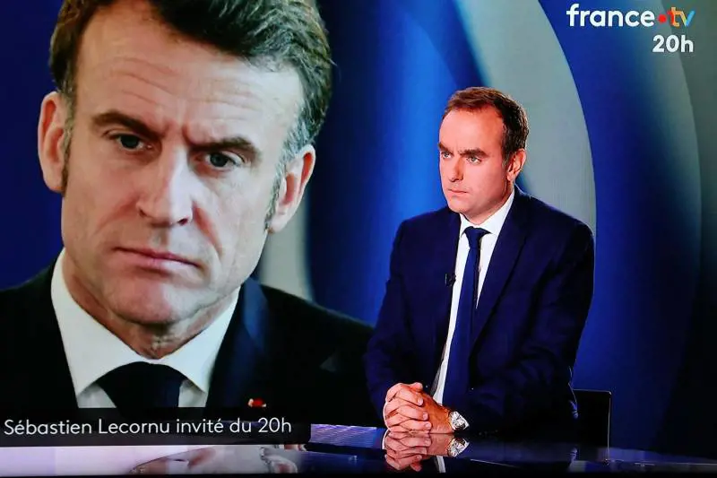 Lecornu getta la spugna. Ma Macron non si arrende