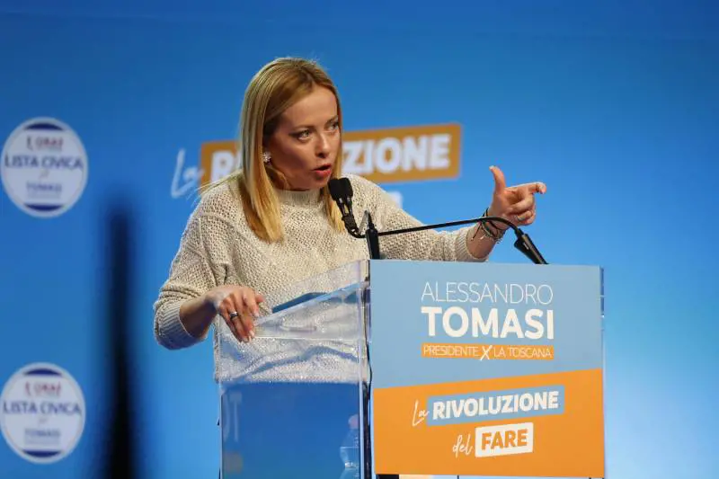 Stoccata di Meloni alla sinistra: "Più estremista di Hamas, disposta a tutto per il potere"