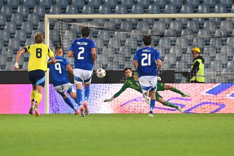 Italia Svezia Camarda cucchiaio