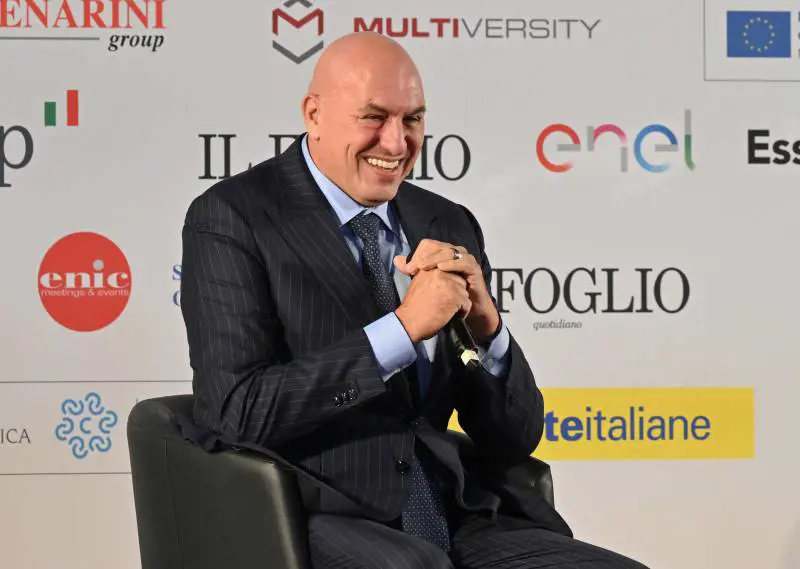 L'allarme di Crosetto. "Cessione di sovranità o l'Ue sarà irrilevante"