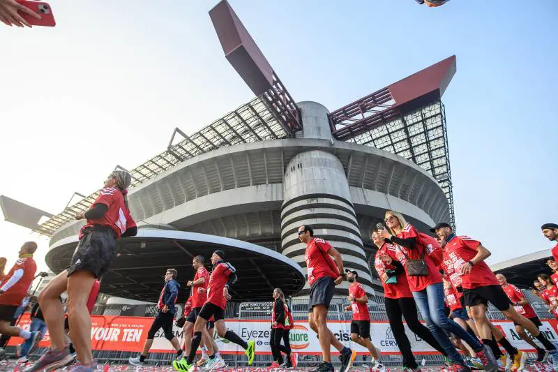 "Giusto vendere lo stadio. FI un partito responsabile"