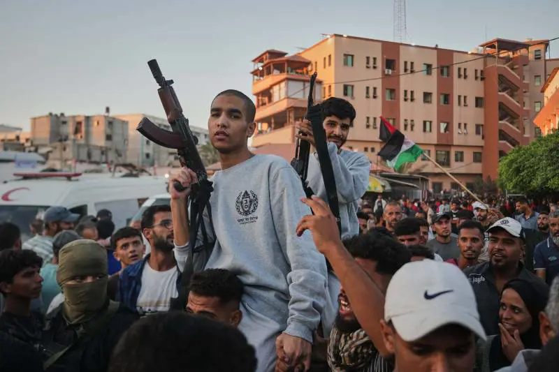 Nella Striscia è guerra civile. Hamas e gli altri gruppi armati il vero ostacolo per la tregua
